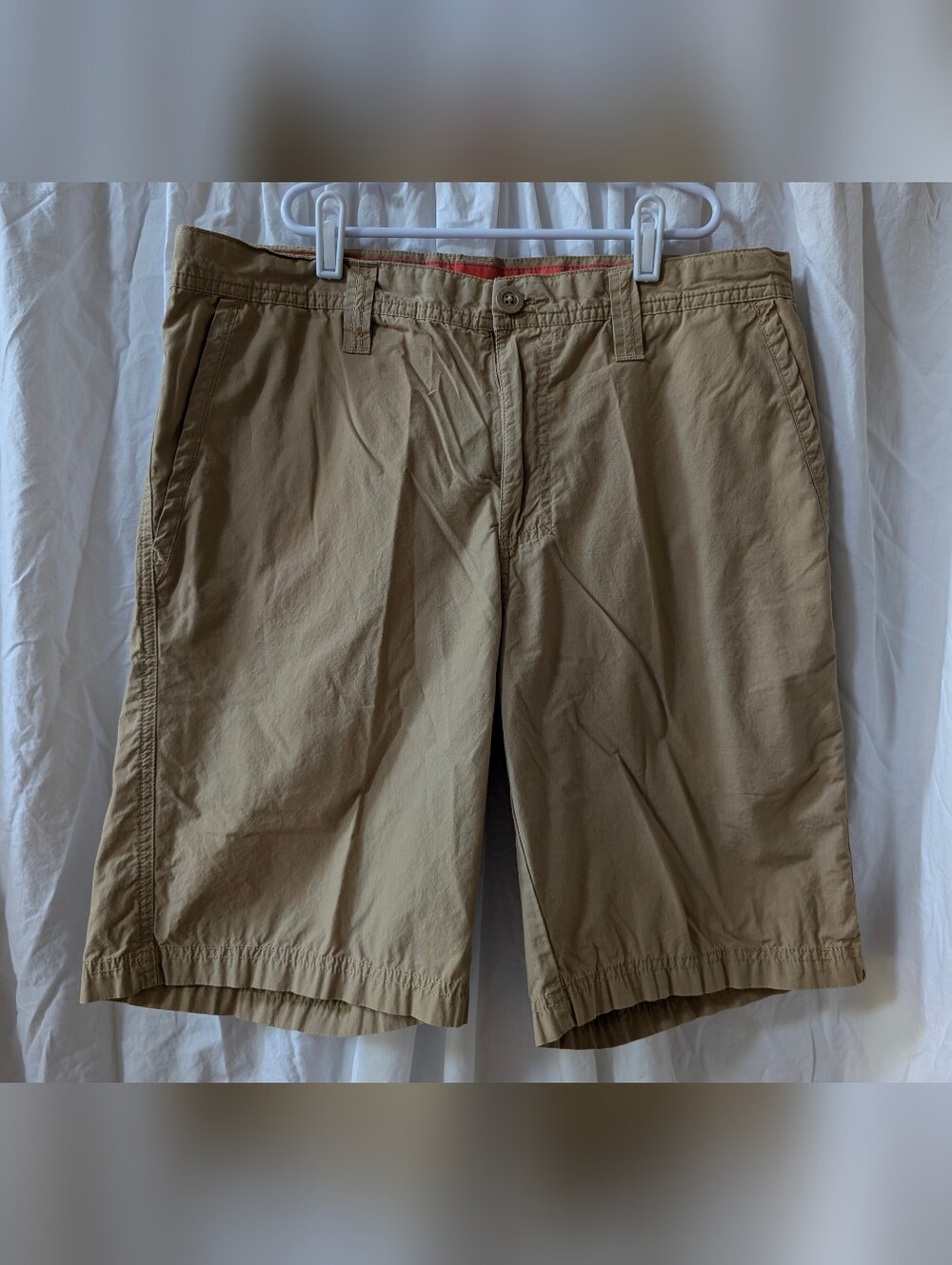 Columbia Men's Classic Khaki Cotton Shorts